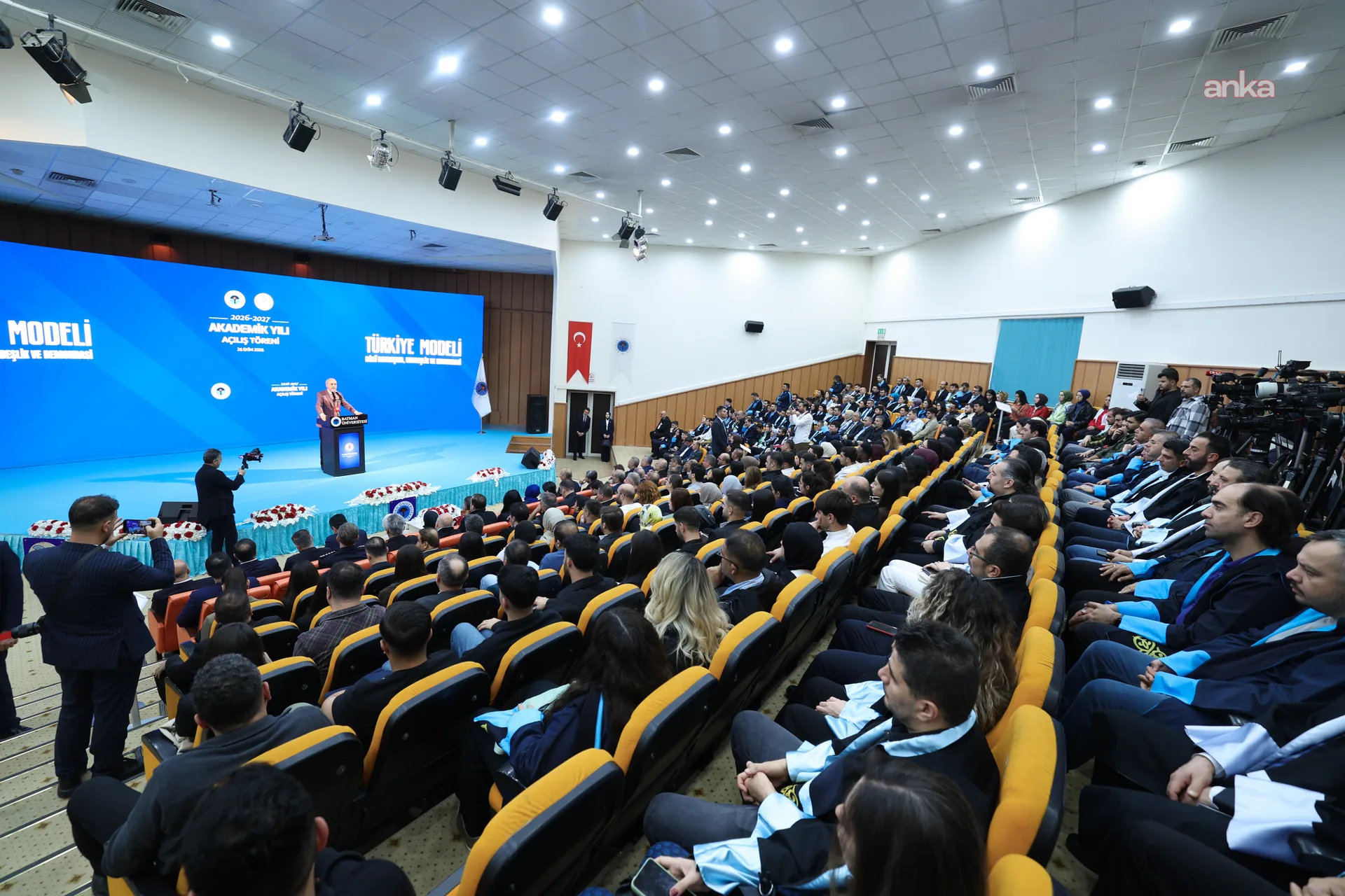 TBMM Başkanı Kurtulmuş Batman'da konuştu: "Şimdiye kadar terör ve savaş baronları kazandı, bundan sonra kardeşlik kazanacak" — fotoğraf 7