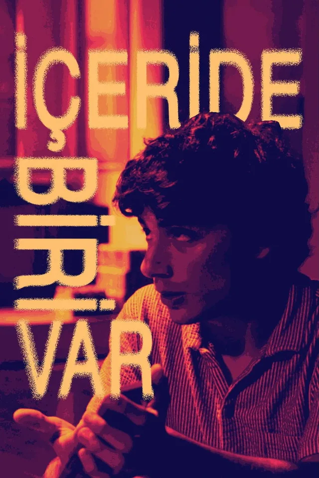 İçeride Biri Var filminin afişi