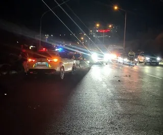AYDIN’IN KUŞADASI İLÇESİNDE DÜN GECE MEYDANA GELEN TRAFİK KAZASINDA BİR KİŞİ HAYATINI KAYBETTİ