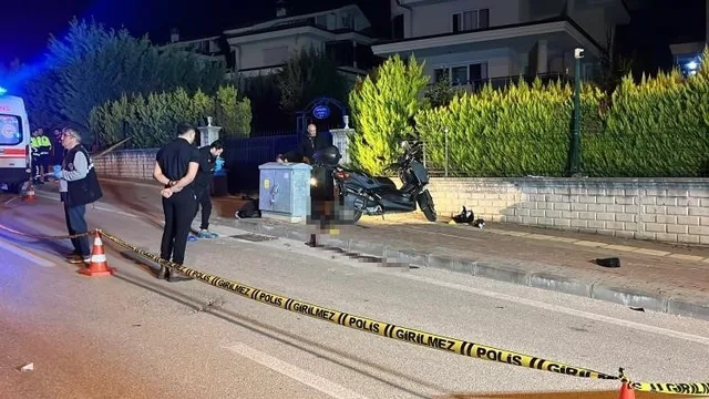 KONTROLDEN ÇIKARAK TRAFOYA ÇARPAN MOTOSİKLET SÜRÜCÜSÜ HAYATINI KAYBETTİ