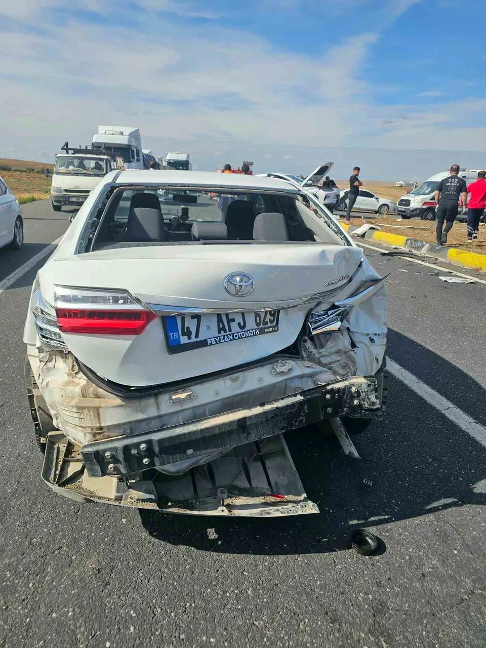 MARDİN'İN NUSAYBİN İLÇESİNDE 3 ARACIN KARIŞTIĞI ZİNCİRLEME TRAFİK KAZASINDA 5 KİŞİ YARALANDI.