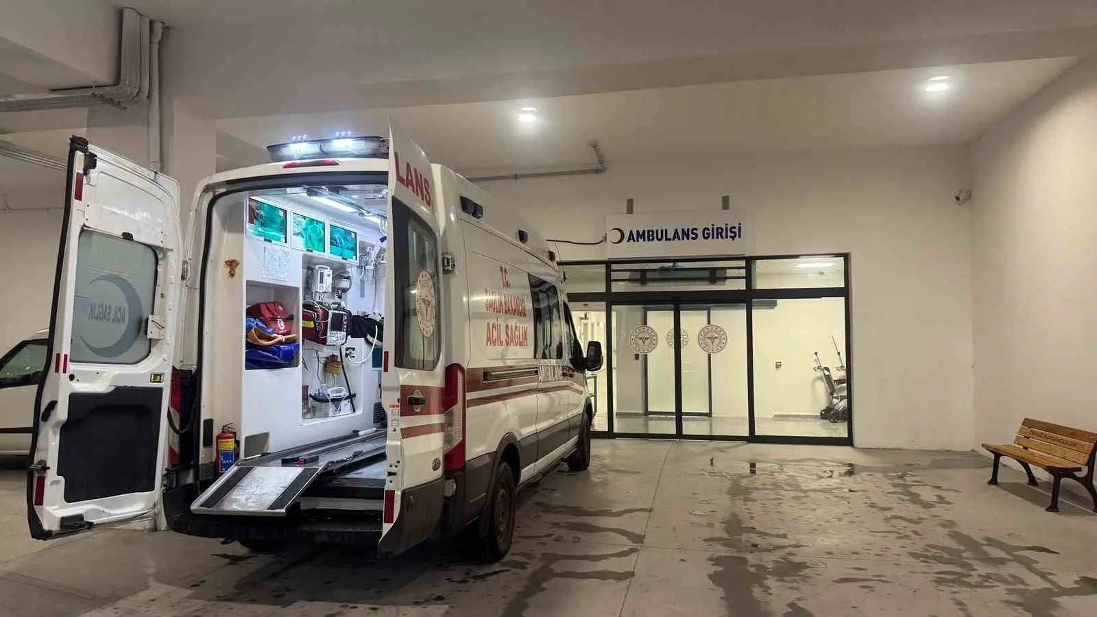 ZONGULDAK’IN ALAPLI İLÇESİNDE, YAKLAŞIK 25 YIL ÖNCE ALABALIK YETİŞTİRİCİLİĞİNDE KULLANILAN HAVUZA DÜŞEN 2 YAŞINDAKİ HASAN İSMAİL ÖZTÜRK, KALDIRILDIĞI HASTANEDE YAPILAN TÜM MÜDAHALELERE RAĞMEN HAYATINI KAYBETTİ.