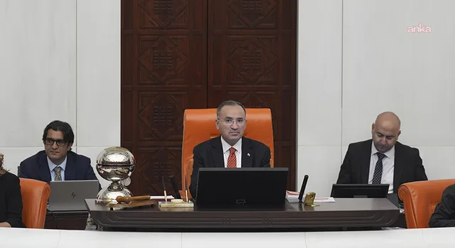 Bekir Bozdağ TBMM Başkanvekilliğinden istifa etti