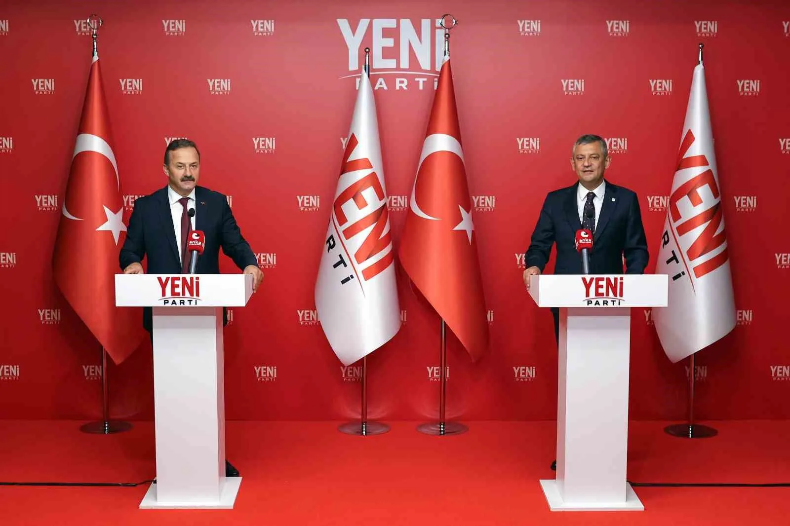 YENİ PARTİ GENEL BAŞKANI ÖZGÜR ÖZEL, ANAHTAR PARTİSİ GENEL BAŞKANI YAVUZ AĞIRALİOĞLU VE BERABERİNDEKİ HEYETİ KABUL ETTİ.