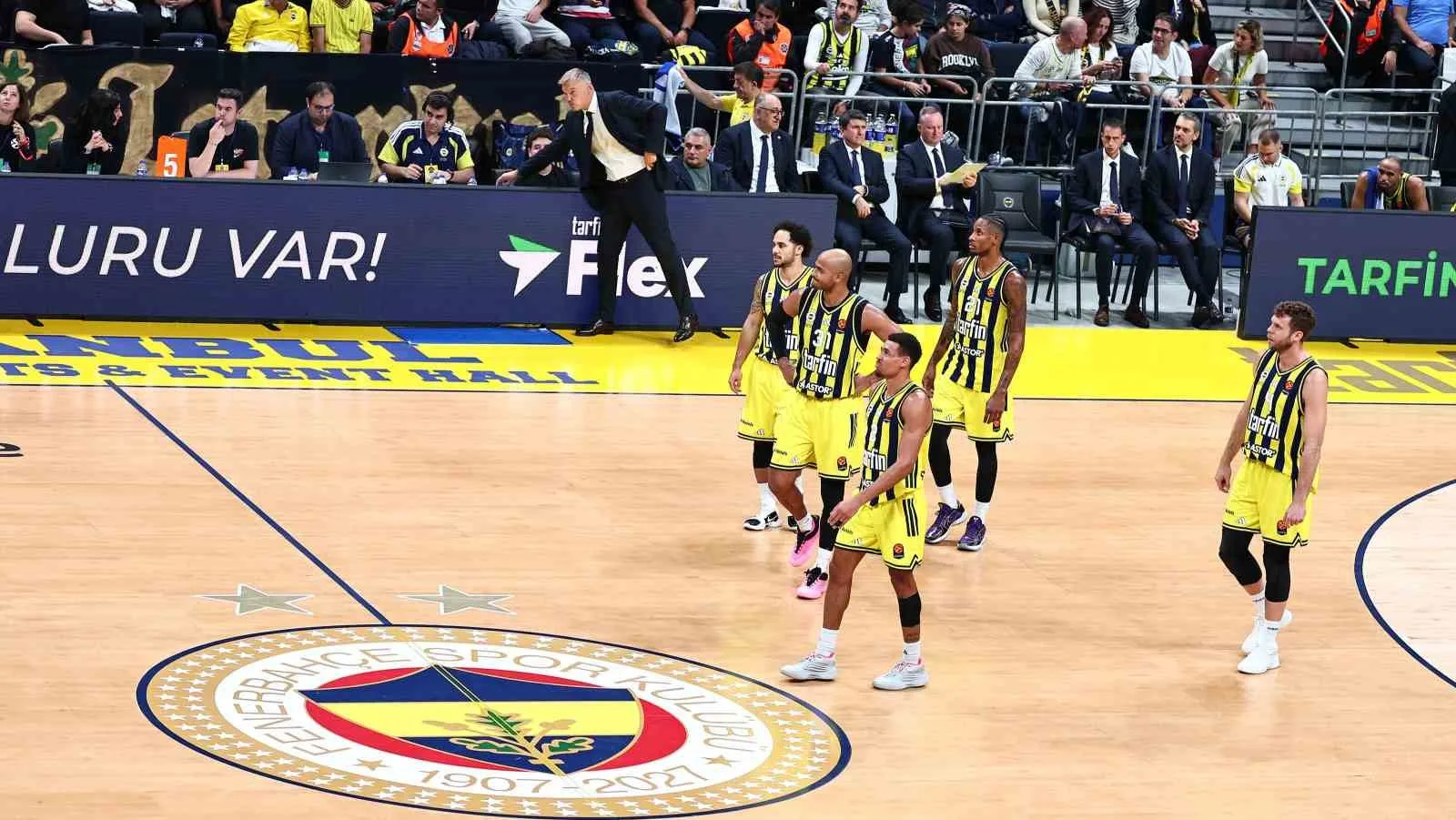 FENERBAHÇE, EUROLEAGUE 6. HAFTA MAÇINDA SAHASINDA SIRBİSTAN EKİBİ PARTİZAN’I 74-65 MAĞLUP ETTİ.