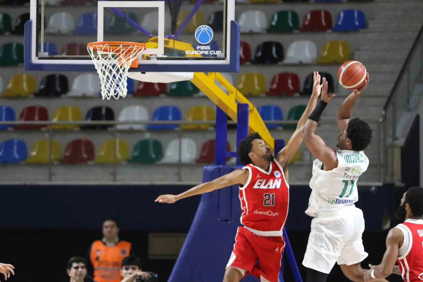 FIBA EUROPE CUP F GRUBU 2. HAFTA MÜCADELESİNDE KÖRFEZ BASKET, SAHASINDA KONUK ETTİĞİ FRANSA TEMSİLCİSİ ELAN CHALON'U 74-65 MAĞLUP ETTİ.