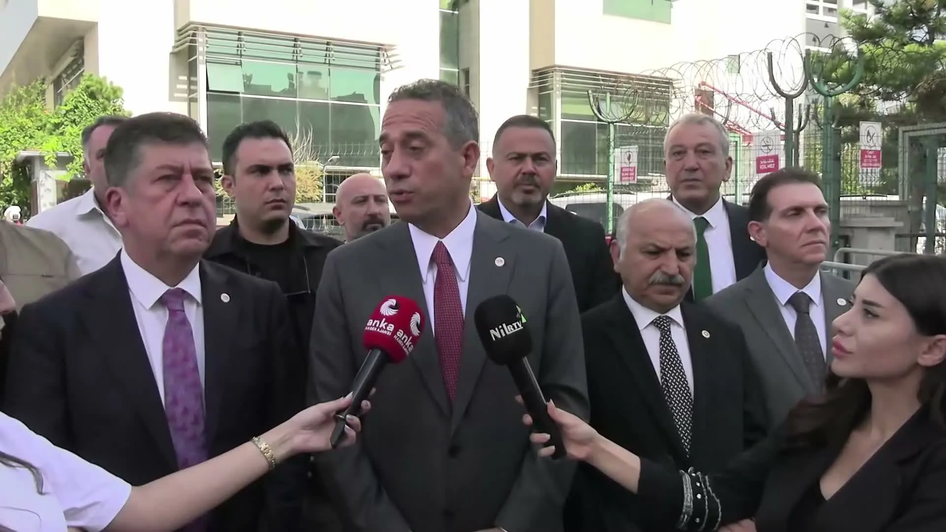 YENİ Parti'den tutuklanan Mersin belediye başkanlarına tepki