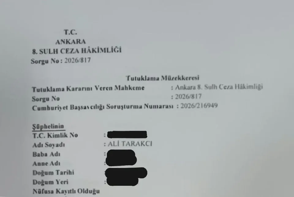SOSYAL MEDYA HESABINDAN "ÇOK ÖNEMLİ BİR BAKAN CUMA GÜNÜ İSTİFA EDECEK" PAYLAŞIMINDA BULUNAN ALİ TARAKCI, "YANILTICI BİLGİYİ ALENEN YAYMA" SUÇUNDAN TUTUKLANDI.