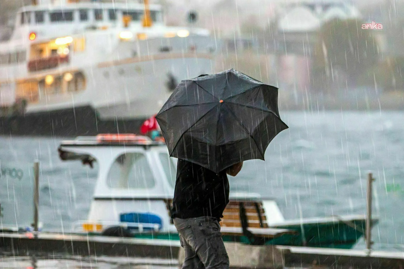 Meteorolojiden Güney Ege ve Antalya için kuvvetli ve şiddetli yağış uyarısı