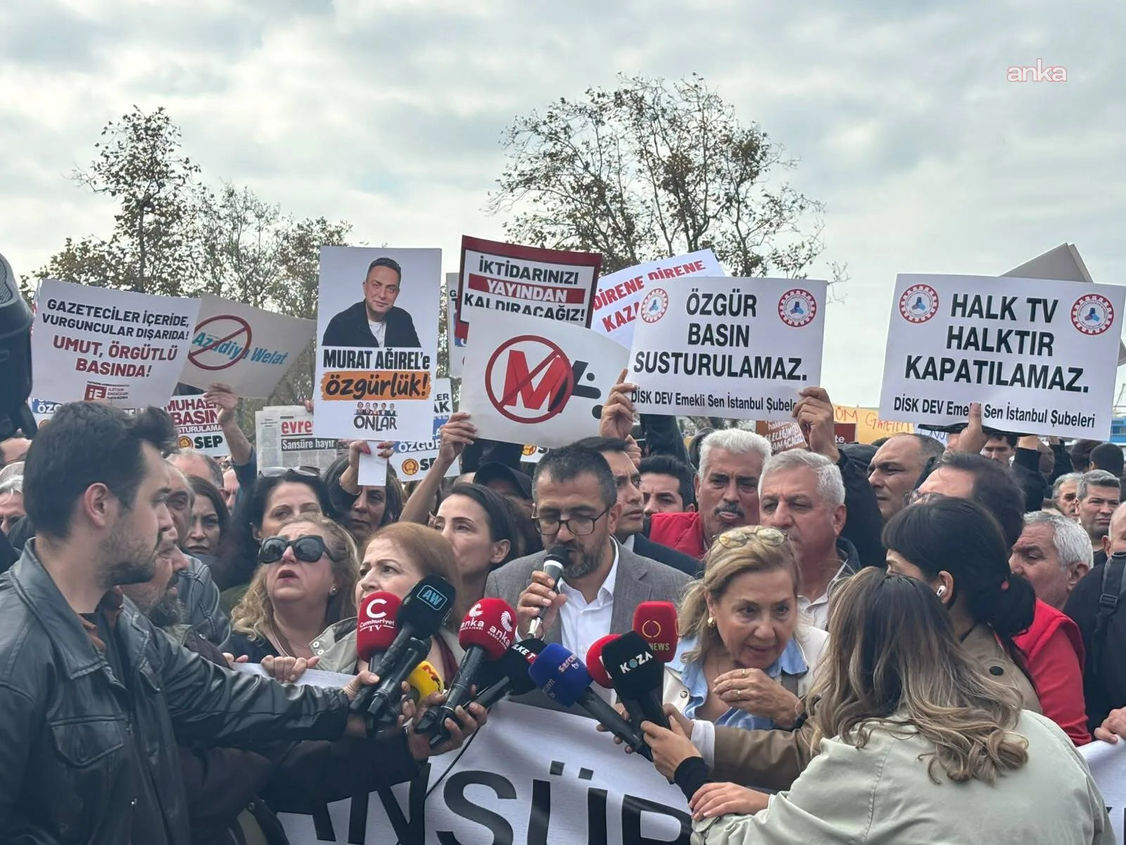 Basın meslek örgütleri Kadıköy'de özgür basın için yürüdü — fotoğraf 4