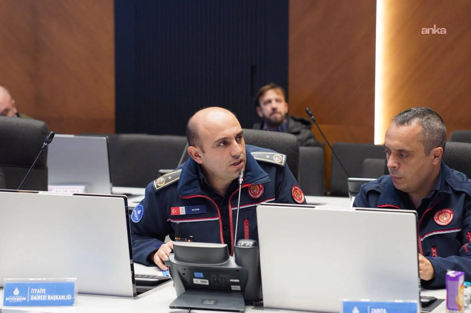 İBB Başkanvekili Nuri Aslan: “8 bin 515 ihbar aldık., önceliğimiz insan hayatı oldu, İstanbul genelinde mahsur kalan 595 vatandaşımızı ekiplerimiz tah — fotoğraf 5