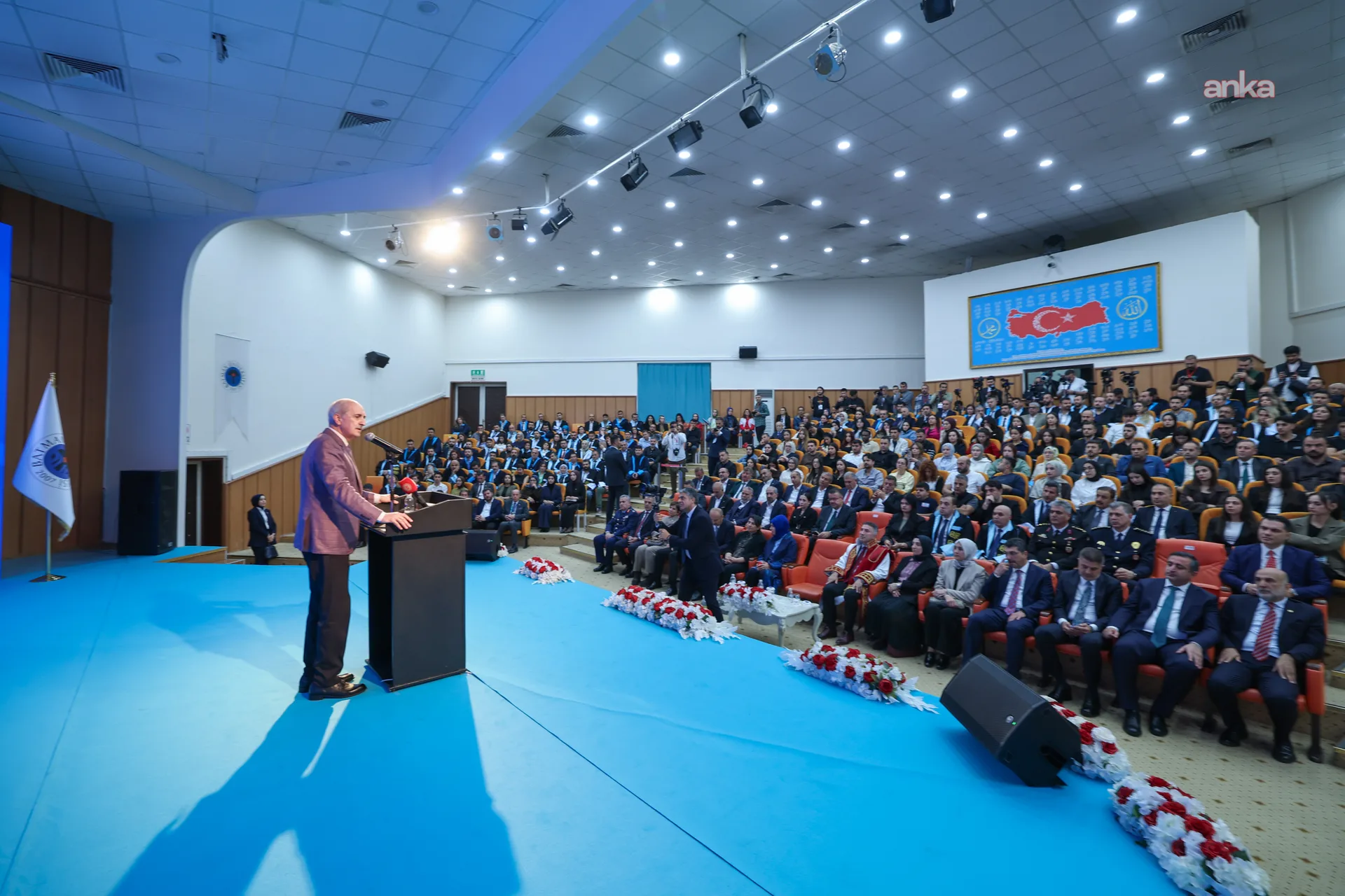 TBMM Başkanı Kurtulmuş Batman'da konuştu: "Şimdiye kadar terör ve savaş baronları kazandı, bundan sonra kardeşlik kazanacak" — fotoğraf 6