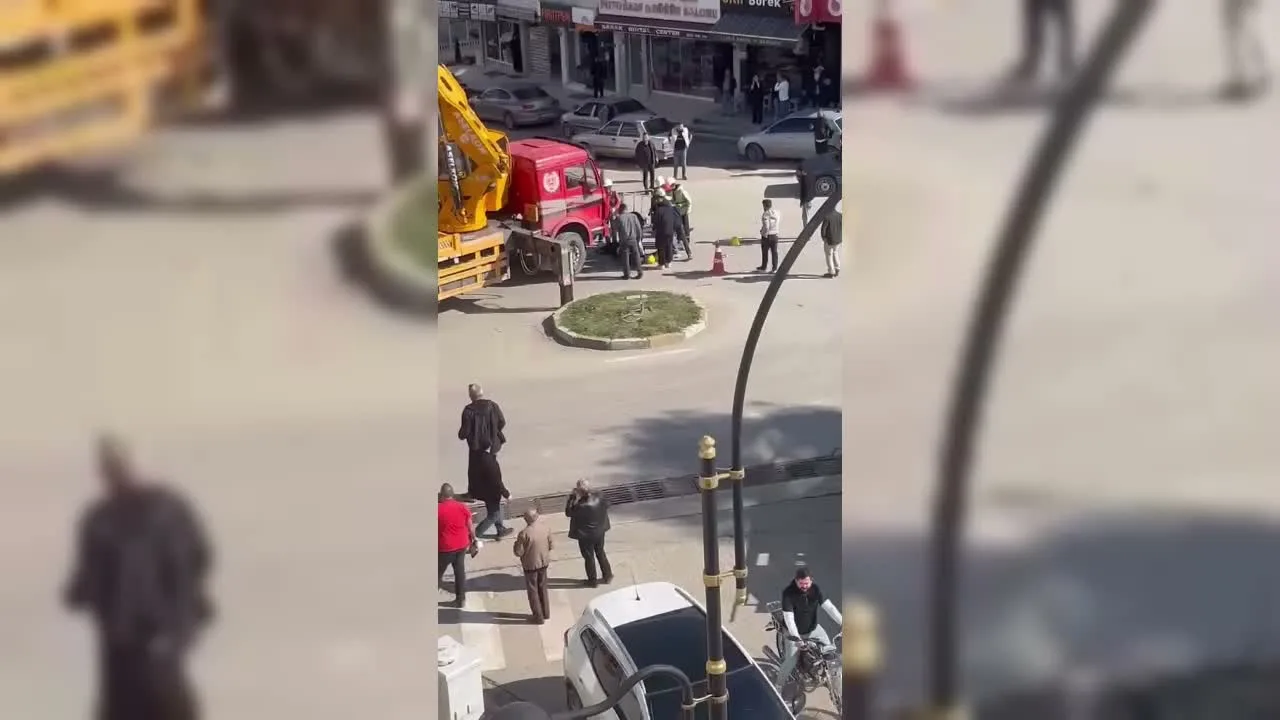 Boyabat’ta vinçten kopan elektrik direği işçiyi öldürdü