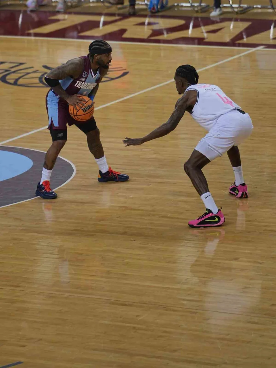 BASKETBOL ŞAMPİYONLAR LİGİ'NDE İKİNCİ MAÇINA ÇIKAN TRABZONSPOR SAHASINDA KARŞILAŞTIĞI AZERBAYCAN EKİBİ SABAH BC'Yİ 100-83 YENEREK A GRUBUNDA İKİNCİ GALİBİYETİNE ULAŞTI.