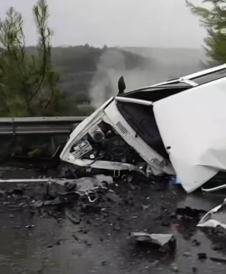 MUĞLA’NIN ULA İLÇESİNDE İKİ OTOMOBİLİN ÇARPIŞMASI SONUCU MEYDANA GELEN TRAFİK KAZASINDA 62 YAŞINDAKİ SEFA ÇETİN HAYATINI KAYBETTİ, 2 KİŞİ YARALANDI.