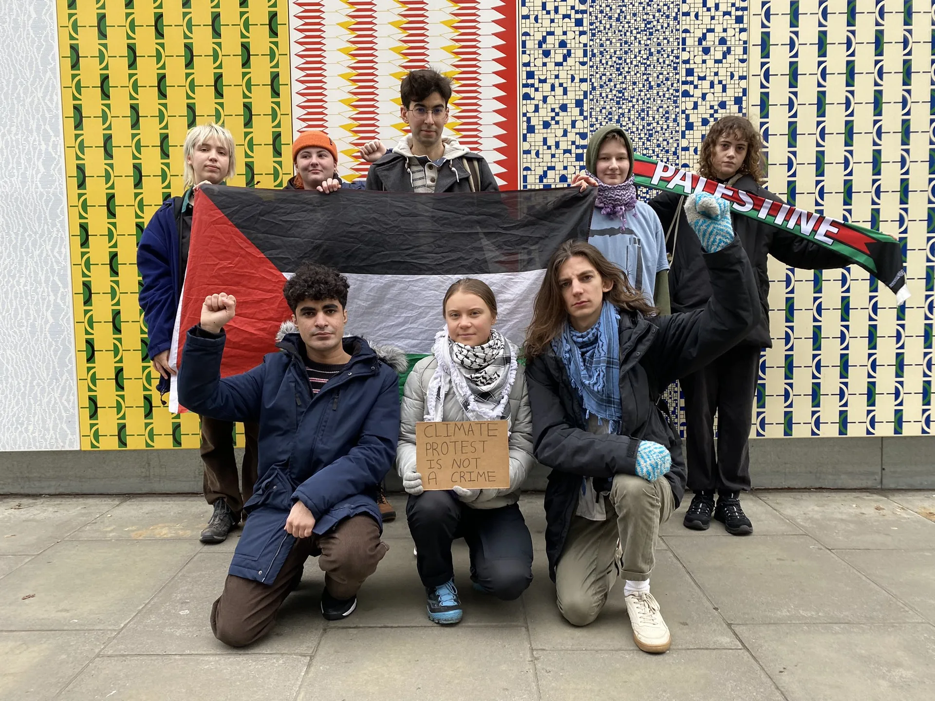 Greta Thunberg, Fransa'daki öğrenci protestolarına katıldı: “Geleceğimiz elimizden alınıyor”