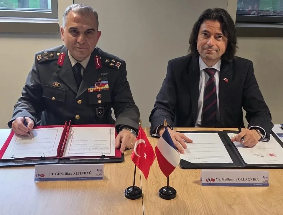 MİLLÎ SAVUNMA BAKANLIĞI SAVUNMA VE GÜVENLİK GENEL MÜDÜRÜ KORGENERAL İLKAY ALTINDAĞ VE ULUSLARARASI İLİŞKİLER VE STRATEJİ GENEL MÜDÜRÜ GUİLLAUME OLLAGNİER