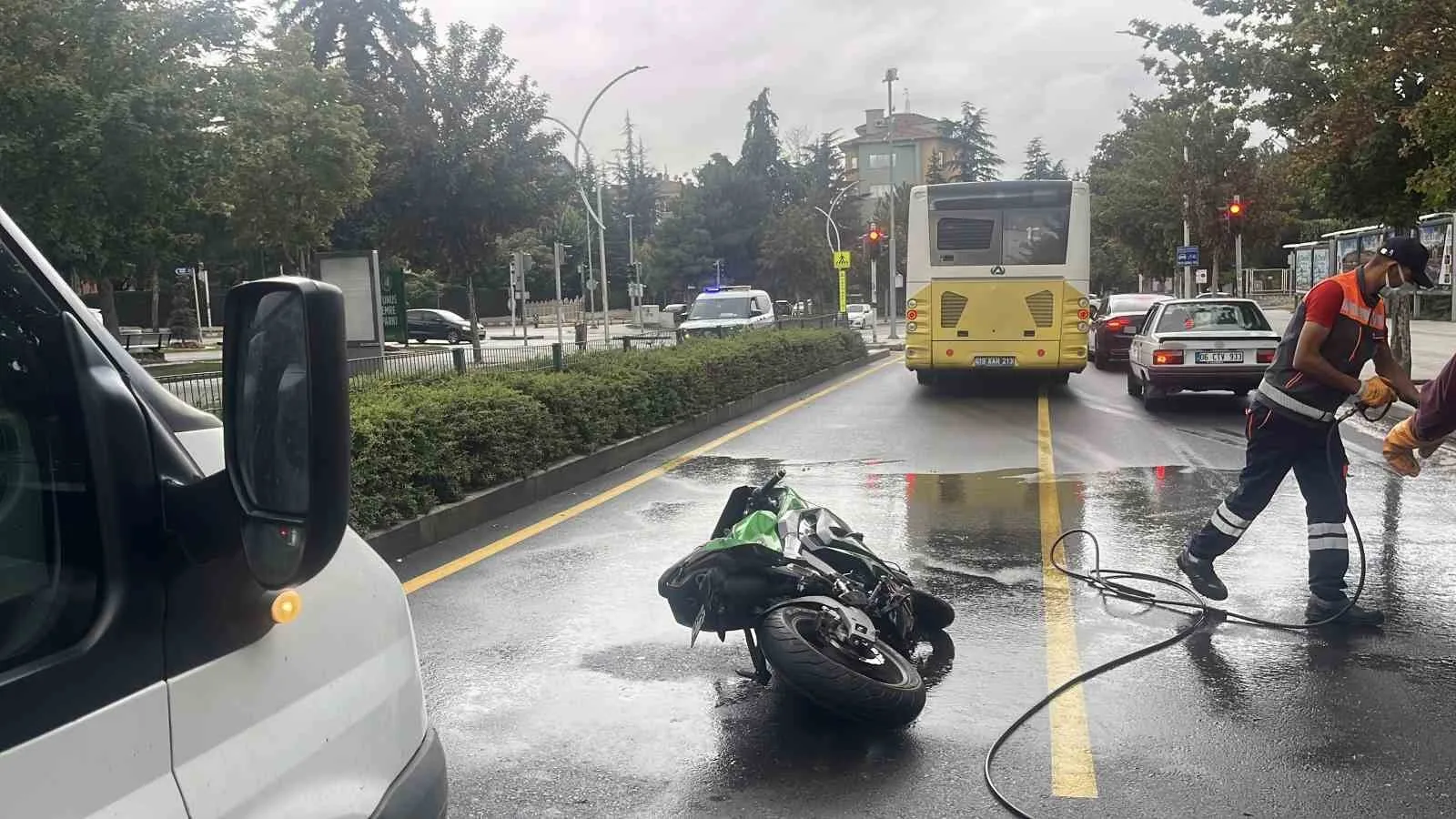 ÇORUM'DA MEYDANA GELEN MOTOSİKLET SÜRÜCÜSÜ HAYATINI KAYBETTİ.