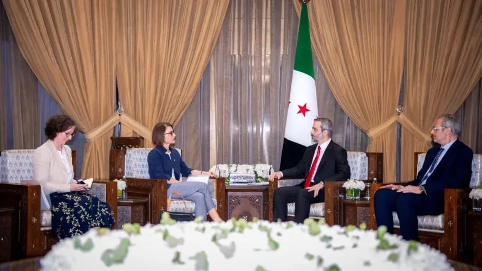 SURİYE DIŞİŞLERİ BAKANI ESAD HASAN ŞEYBANİ, KİMYASAL SİLAHLARIN YASAKLANMASI ÖRGÜTÜ (OPCW) GENEL DİREKTÖRÜ SABRİNA DALAFİOR İLE BİR ARAYA GELDİ.