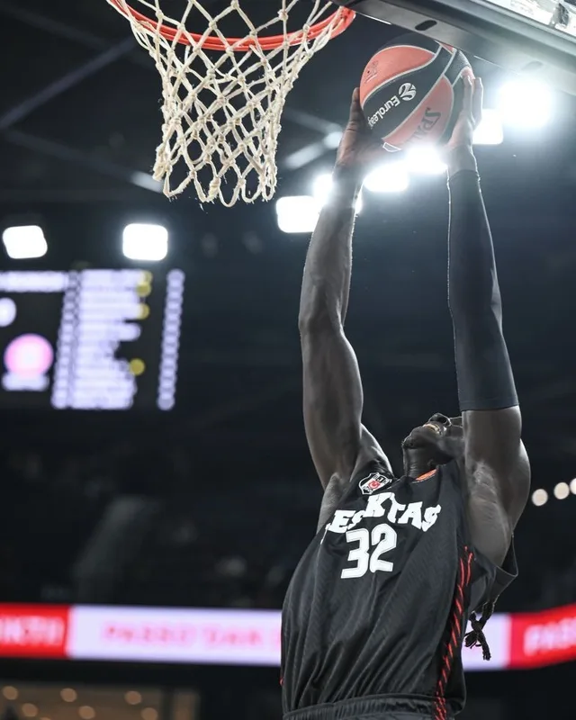 EUROLEAGUE'İN 6. HAFTASINDA BEŞİKTAŞ, SAHASINDA ALMAN EKİBİ BAYERN MÜNİH'İ 95-87 MAĞLUP ETTİ.