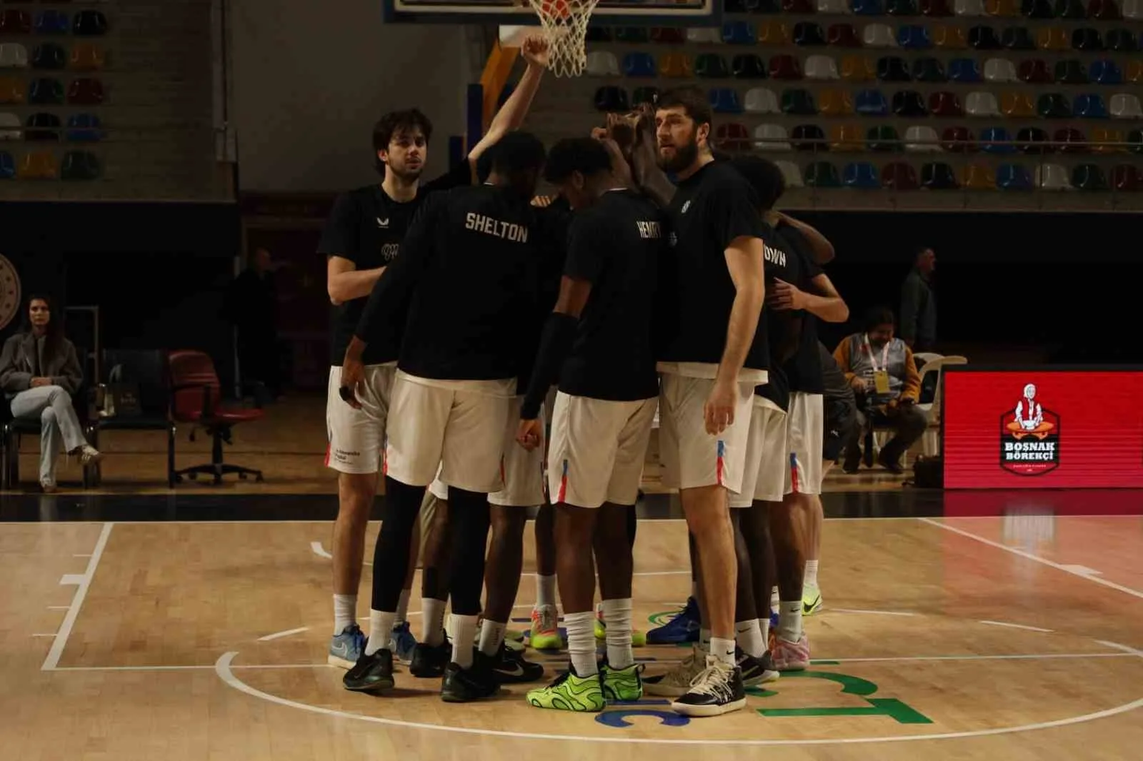 FIBA EUROPE CUP F GRUBU'NDA MÜCADELE EDEN KÖRFEZ BASKET, GRUPTAKİ ÜÇÜNCÜ MAÇTA İNGİLİZ EKİBİ MANCHESTER BASKETBALL'U KONUK ETTİ.