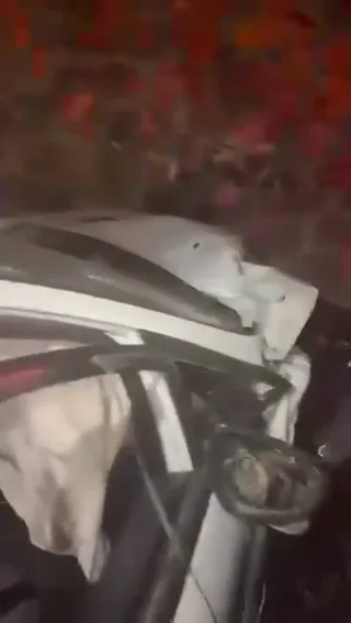 DİYARBAKIR’DA İKİ ARACIN ÇARPIŞMASI SONUCU MEYDANA GELEN TRAFİK KAZASINDA 7 KİŞİ YARALANDI.