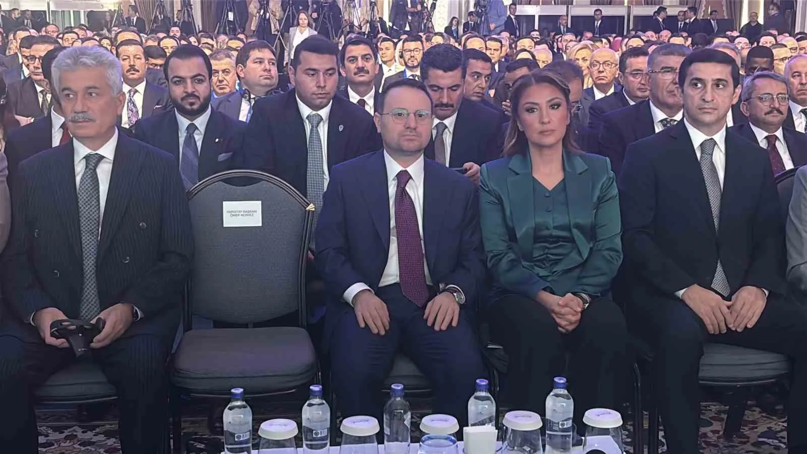 ADALET BAKANI AKIN GÜRLEK, İSTANBUL ÇIRAĞAN SARAYI'NDA ULUSLARARASI ADALET ZİRVESİNE KATILDI