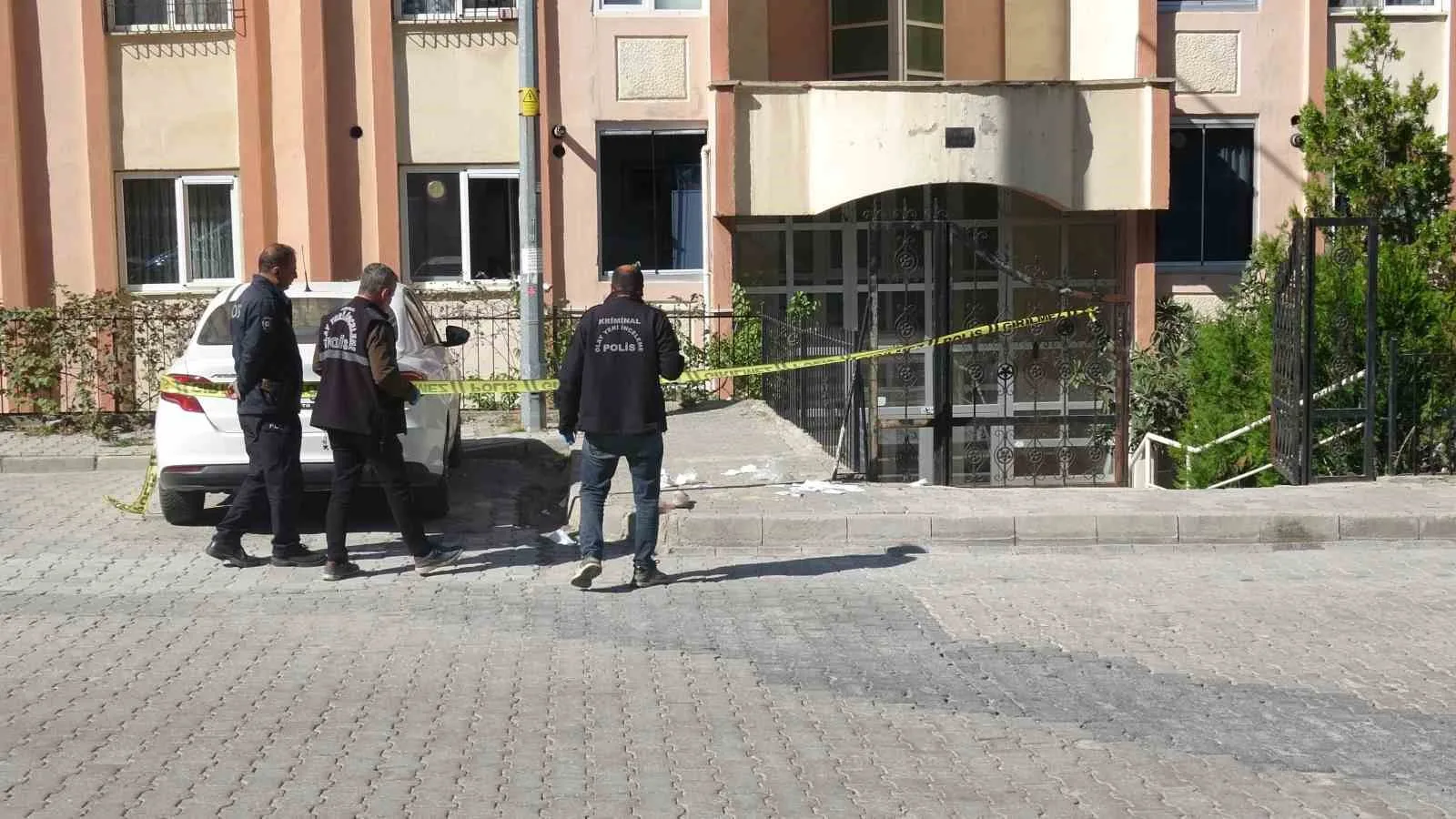 MALATYA'DA EŞİ TARAFINDAN BIÇAKLANAN 61 YAŞINDAKİ KADIN KALDIRILDIĞI HASTANEDE HAYATINI KAYBETTİ.