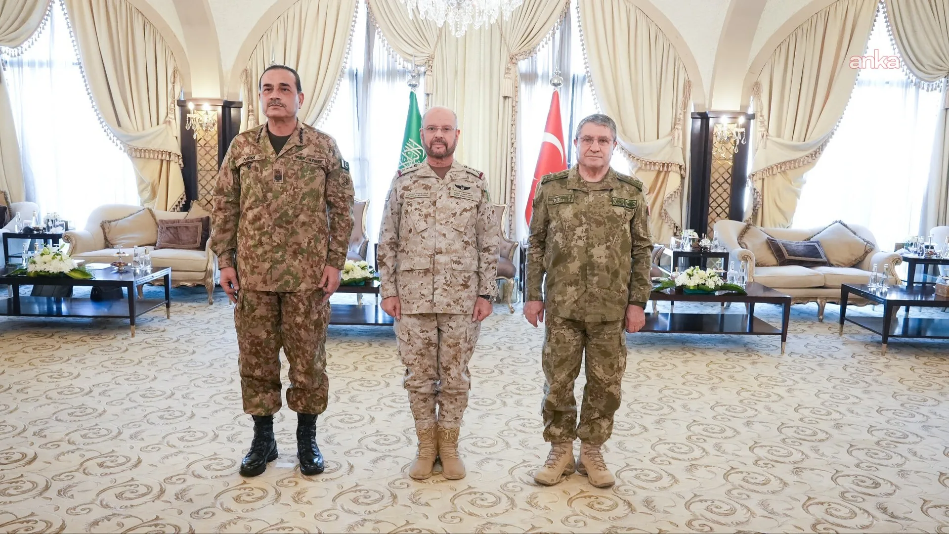 Orgeneral Selçuk Bayraktaroğlu, Riyad'daki toplantıya katıldı — fotoğraf 2
