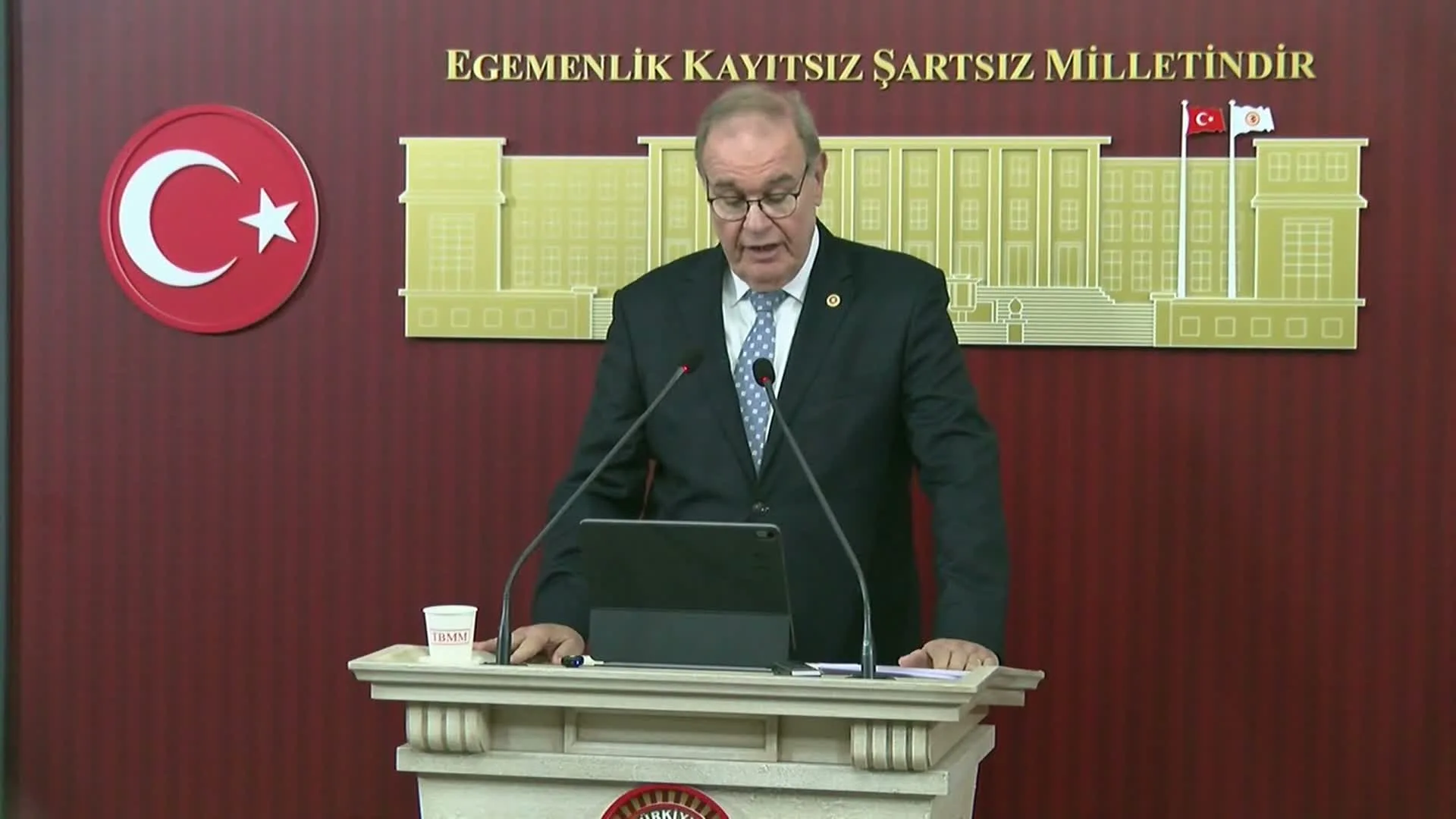 Faik Öztrak hükümete derhal seçim çağrısı yaptı