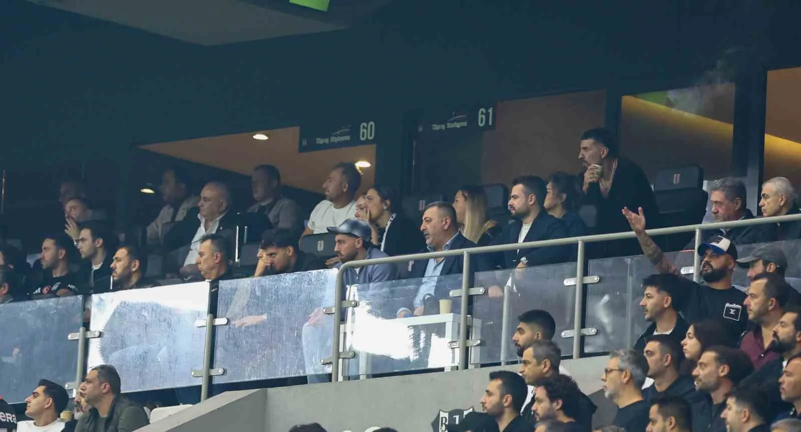 BEŞİKTAŞ, UEFA AVRUPA LİGİ’NİN 3, HAFTASINDA SAHASINDA İNGİLİZ EKİBİ CRYSTAL PALACE İLE 2-2 BERABERE KALDI.