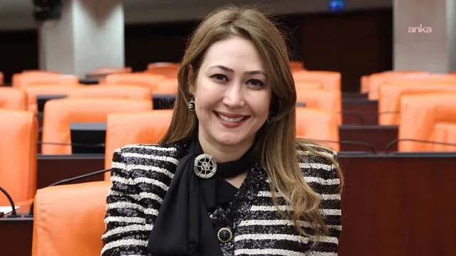 MHP Kahramanmaraş Milletvekili Zuhal Karakoç, omurgasında oluşan kırıklar nedeniyle ameliyat oldu