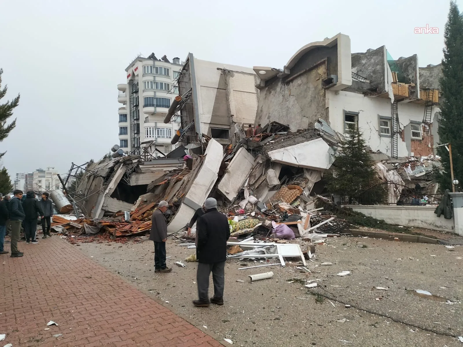 Sueda Kent Sitesi davasında iki isim için suç duyurusu — fotoğraf 4