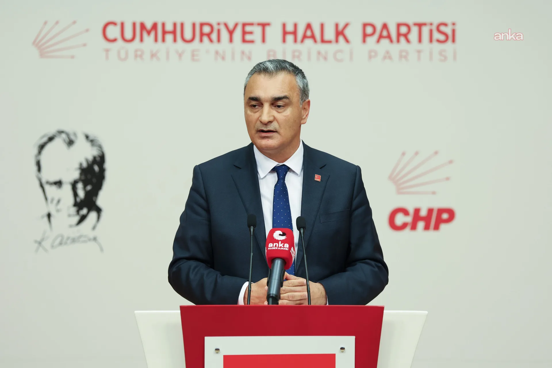 Müslim Sarı'dan Maltepe'deki bina çökmesine açıklama
