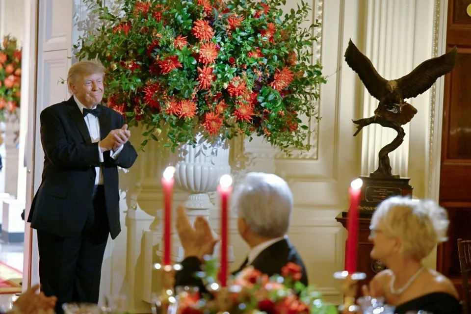 ABD BAŞKANI DONALD TRUMP VE EŞİ MELANİA TRUMP, BEYAZ SARAY'DA ÇİN DEVLET BAŞKANI Xİ JİNPİNG VE EŞİ PENG LİYUAN ONURUNA RESMİ AKŞAM YEMEĞİ VERDİ.