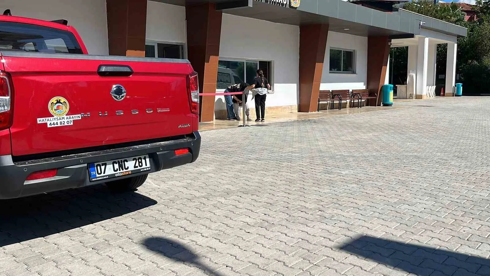 TAYFUN ARLI'NIN CENAZESİ, ALANYA ADLİ TIP KURUMU MORGUNDA YAPILAN İŞLEMLERİN ARDINDAN YAKINLARINA TESLİM EDİLDİ.