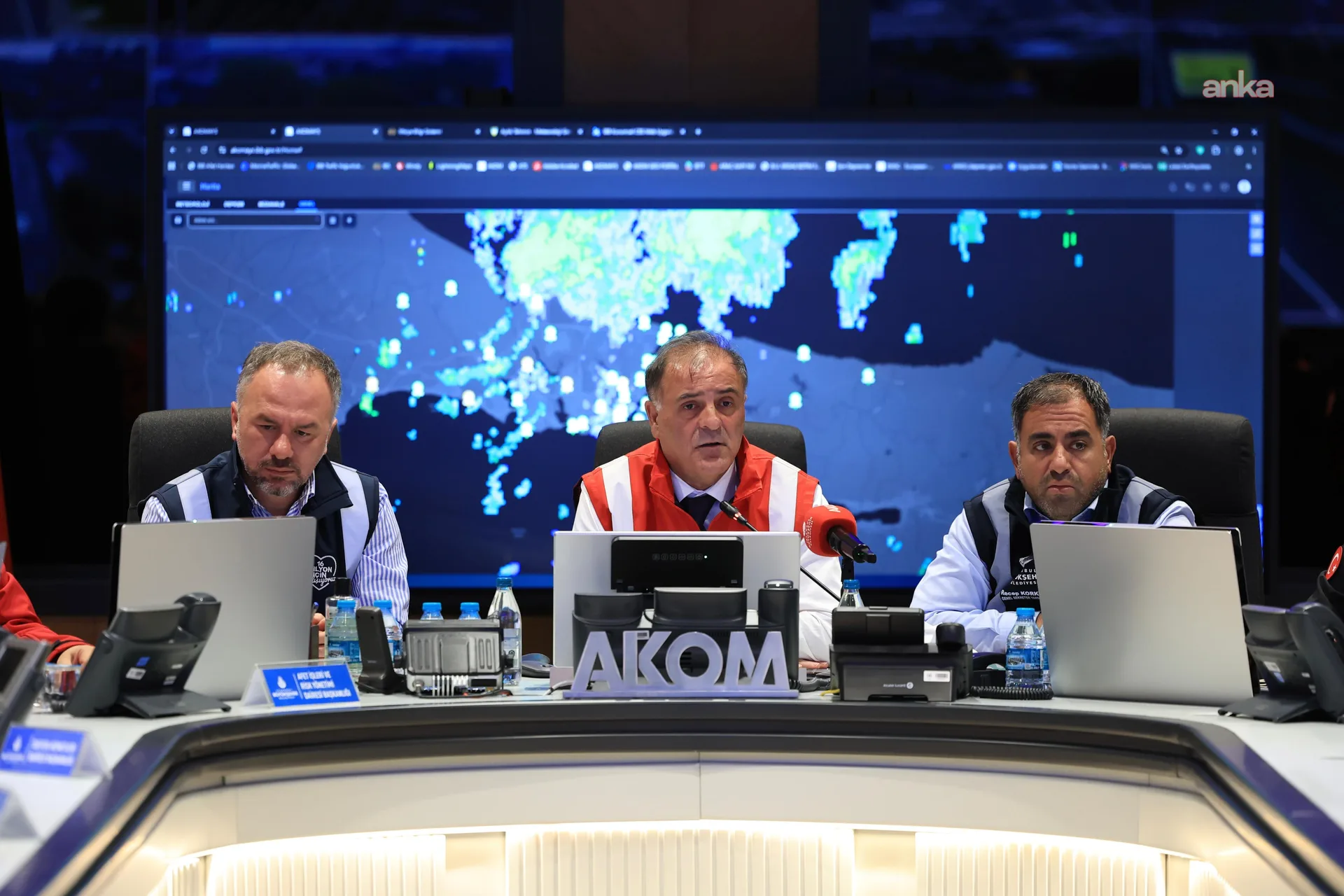 İBB Başkan Vekili Nuri Aslan: Mecbur kalmadıkça dışarı çıkmayın — fotoğraf 5