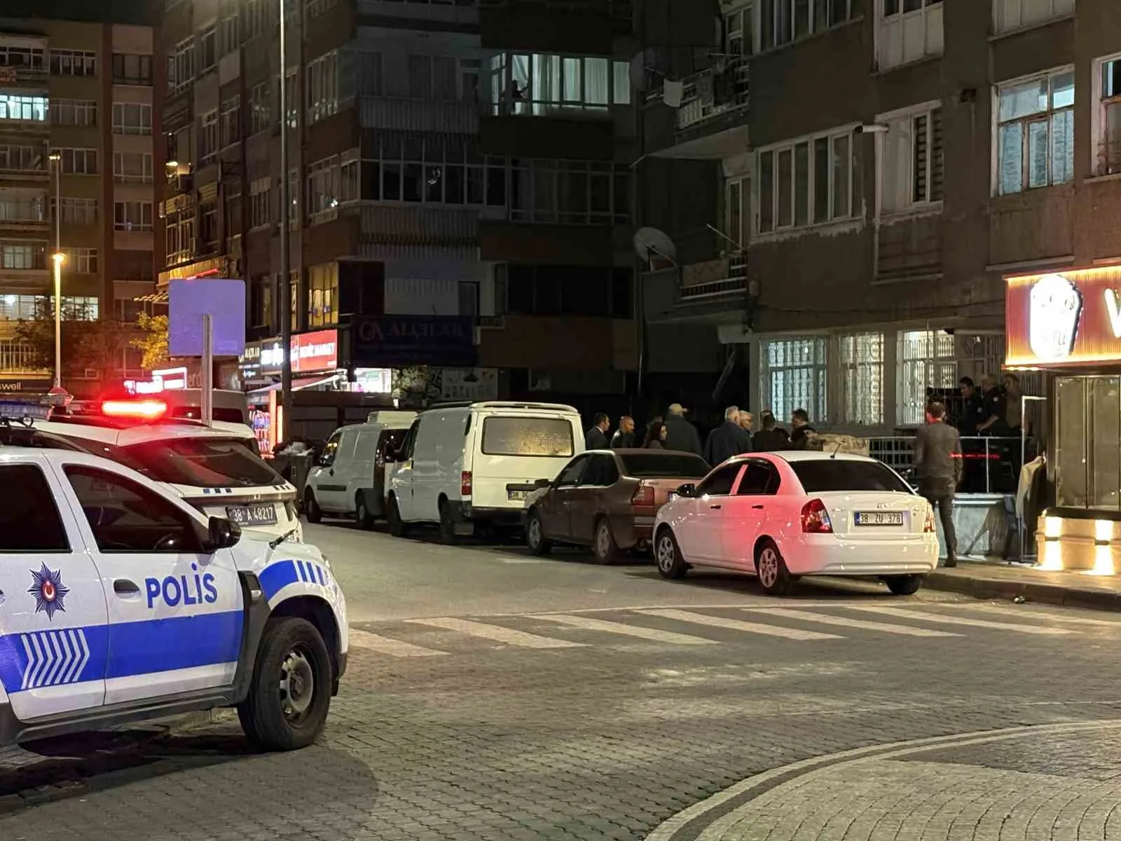 KAYSERİ’NİN KOCASİNAN İLÇESİNDE YALNIZ YAŞAYAN 74 YAŞINDAKİ ADAM EVİNİN TUVALETİNDE ÖLÜ BULUNDU.