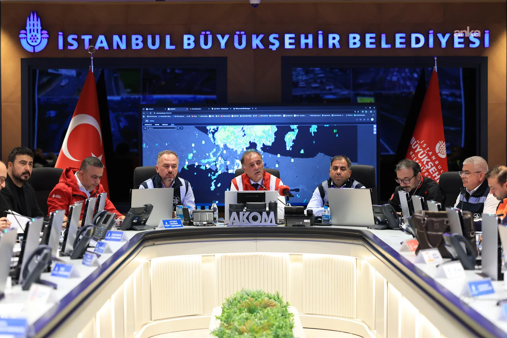 İBB Başkan Vekili Nuri Aslan: Mecbur kalmadıkça dışarı çıkmayın — fotoğraf 3