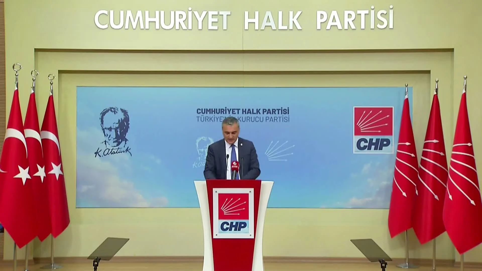 Müslim Sarı: CHP, Ayşe Ünlüce'yi destekleyecek