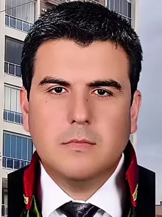 MERSİN’İN SİLİFKE İLÇESİNDE AİLESİNİN KAYIP BAŞVURUSUNDA BULUNMASININ ARDINDAN ARAMA ÇALIŞMASI BAŞLATILAN 50 YAŞINDAKİ AVUKAT REMZİ MEYDAN’IN CANSIZ BEDENİ, GÖKSU NEHRİNDE BULUNDU.