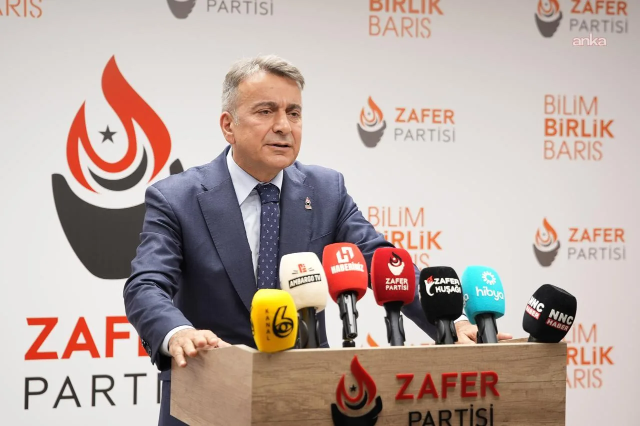 Zafer Partisi Sözcüsü Karamahmutoğlu: Cumhuriyet tarihinin bu en büyük borsa dolandırıcılığı konuşulmasın isteniyor