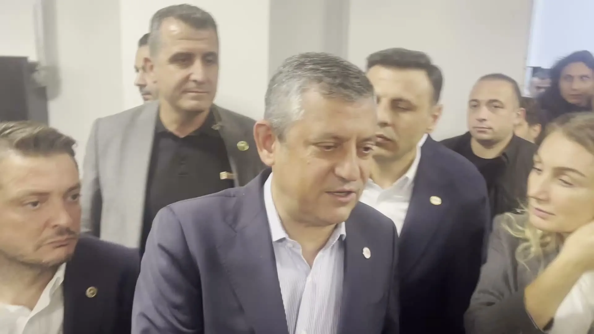 Özgür Özel duruşma bitiminde Ekrem İmamoğlu ile sohbetini anlattı: ‘Her şey çok güzel olacak’ dedi