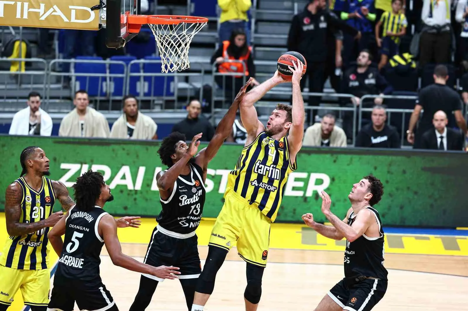 FENERBAHÇE, EUROLEAGUE 6. HAFTA MAÇINDA SAHASINDA SIRBİSTAN EKİBİ PARTİZAN’I 74-65 MAĞLUP ETTİ.