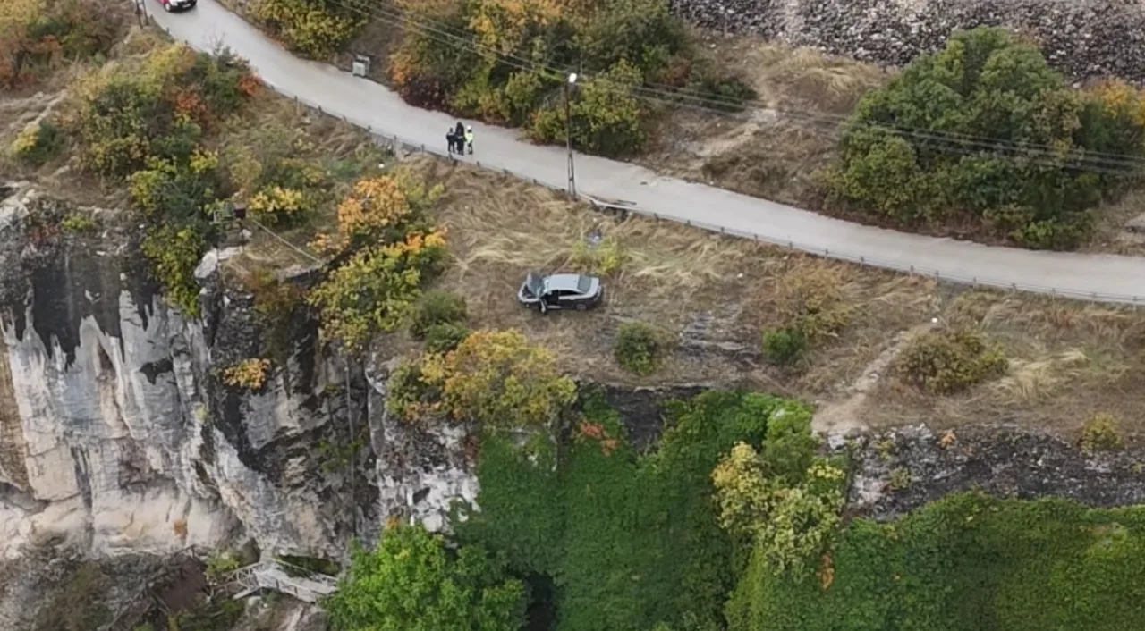 KARABÜK’ÜN SAFRANBOLU İLÇESİNDE, İNCEKAYA KANYONU KENARINDA KAZA YAPMIŞ HALDE BULUNAN OTOMOBİLİN SÜRÜCÜSÜNÜN CANSIZ BEDENİNE KANYONDA ULAŞILDI.