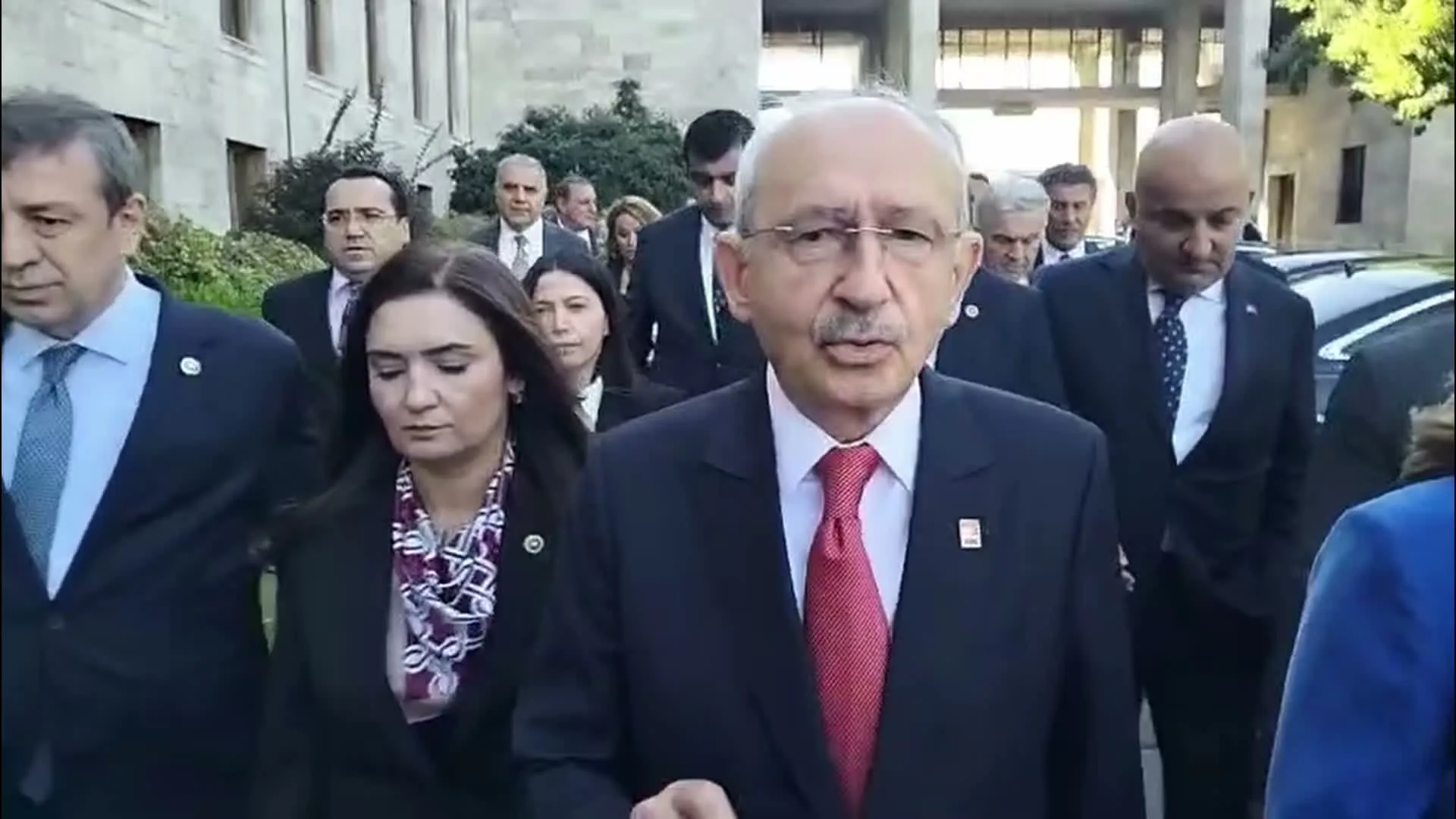 TBMM'de yeni yasama yılı törenle açıldı... Kemal Kılıçdaroğlu: "Hiçbir belediye başkanı soruşturma aşamasında tutuklanmamalı"