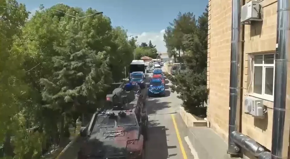 MARDİN CUMHURİYET BAŞSAVCILIĞININ KOORDİNESİNDE, KIZILTEPE CUMHURİYET BAŞSAVCILIĞINCA YÜRÜTÜLEN SORUŞTURMA KAPSAMINDA, 'SUÇ İŞLEMEK AMACIYLA ÖRGÜT KURMA' VE 'BİLİŞİM SİSTEMLERİNİN ARAÇ OLARAK KULLANILMASI SURETİYLE DOLANDIRICILIK' SUÇLARINA YÖNELİK ÇALIŞMA YÜRÜTÜLDÜ.