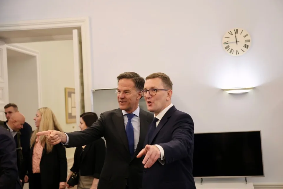RESMİ BİR ZİYARET İÇİN ESTONYA'DA BULUNAN NATO GENEL SEKRETERİ MARK RUTTE, BAŞBAKAN KRİSTEN MİCHAL İLE GÖRÜŞTÜ. RUTTE VE MİCHAL, BAŞKENT TALLİNN'DE HÜKÜMET BİNASI STENBOCK EVİ'NDEKİ GÖRÜŞMENİN ARDINDAN ORTAK BASIN TOPLANTISI DÜZENLEDİ.