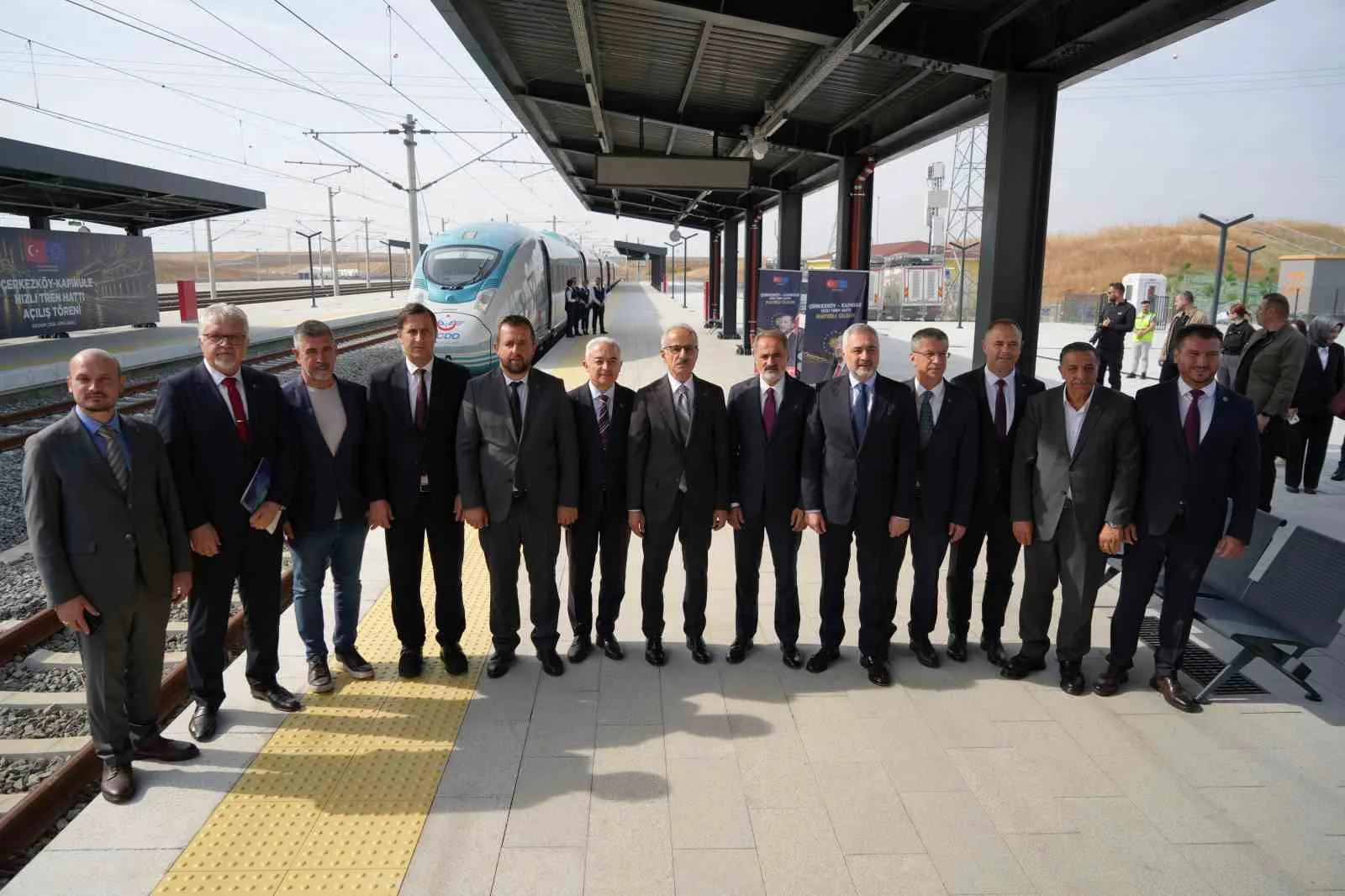 BAKAN URALOĞLU: "TEKİRDAĞ, KIRKLARELİ VE EDİRNE HIZLI TREN KONFORUNA KAVUŞUYOR"