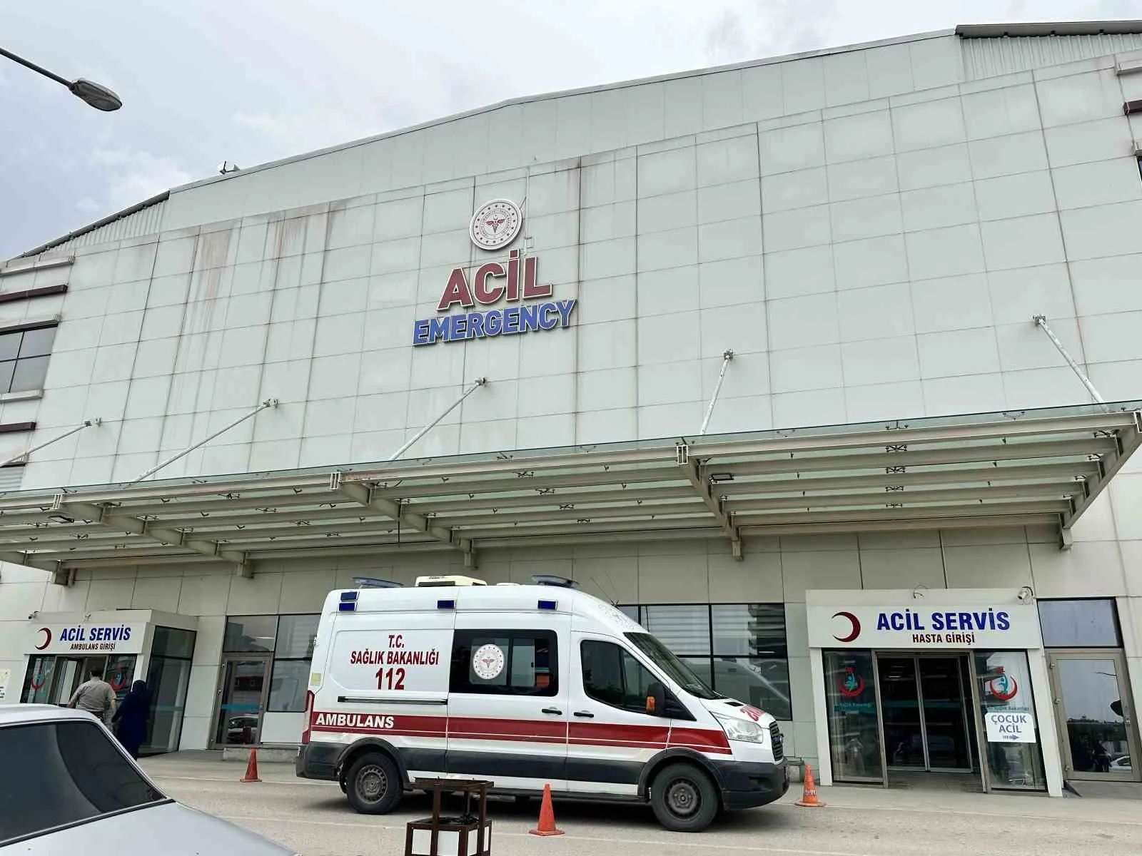 KASTAMONU’DA HAFTA İÇERİSİNDE ORMANLIK ALANDAN TOPLADIKLARI MANTARLARI EVDE PİŞİREREK YEDİKTEN SONRA RAHATSIZLANAN 30 KİŞİ, HASTANEYE MÜRACAAT EDEREK TEDAVİ ALTINA ALINDI.